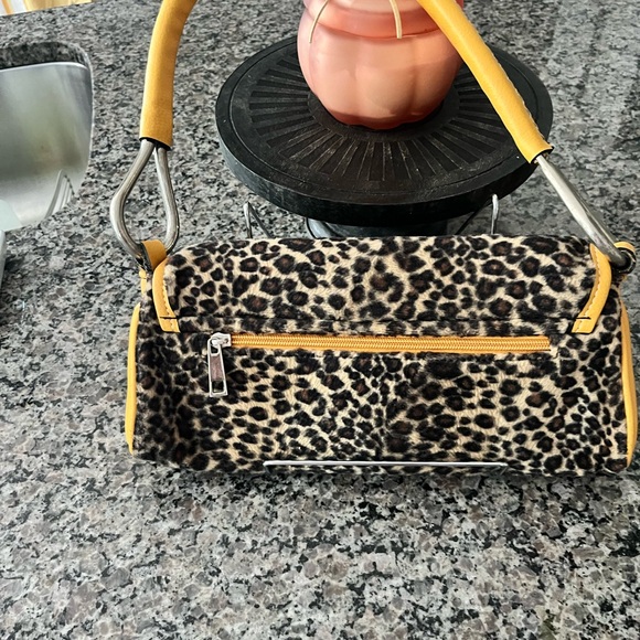 Leopard Print and Yellow Women's Bag Set - Picture 4 of 8